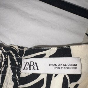 Zara Monochrome Abstract A line tunic blouse